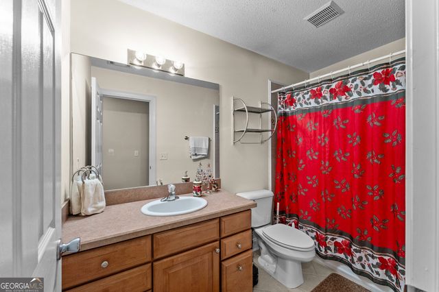 19 Hollow Oak Drive, Pembroke, GA 31321