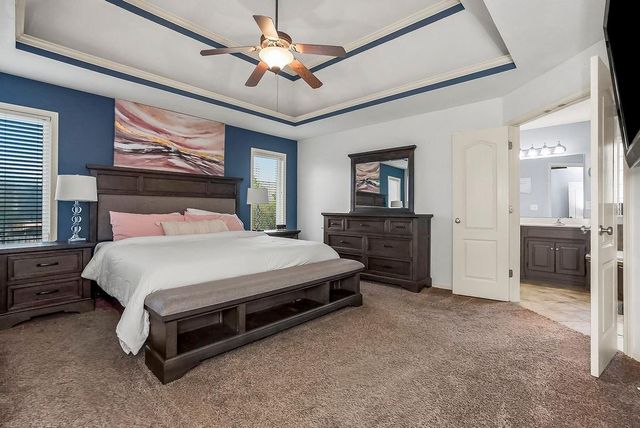 9105 N Kansas Court, Kansas City, MO 64156
