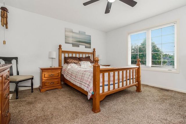 9105 N Kansas Court, Kansas City, MO 64156