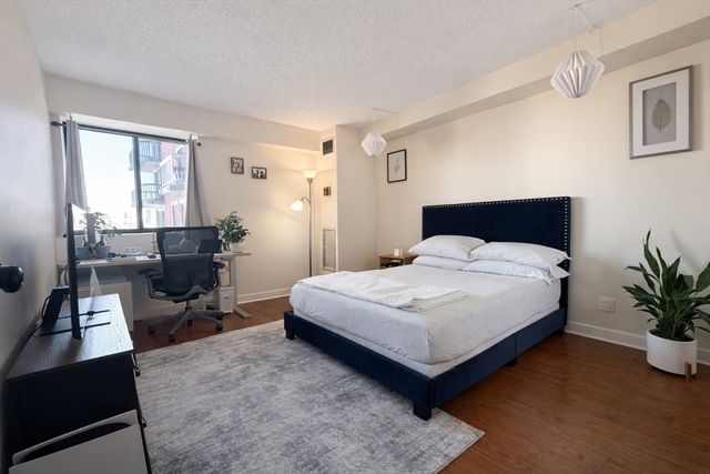 15 N Beacon St 428, Boston, MA 02134