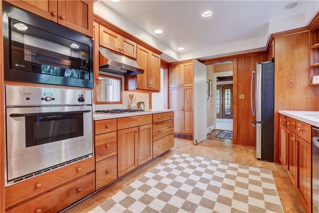 930 Lake Road, Webster, NY 14580