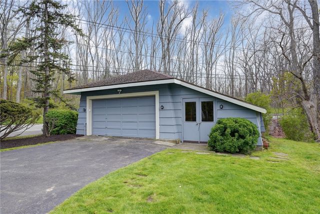 930 Lake Road, Webster, NY 14580