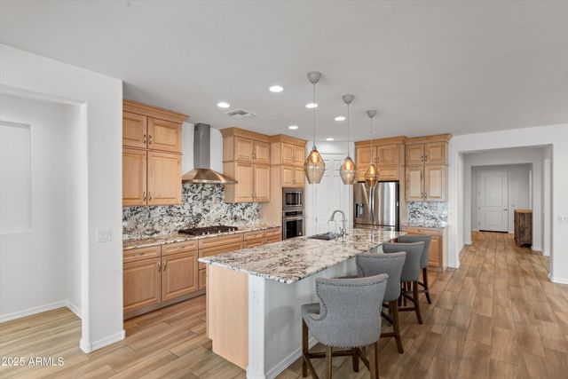 5665 N 196th Lane, Litchfield Park, AZ 85340