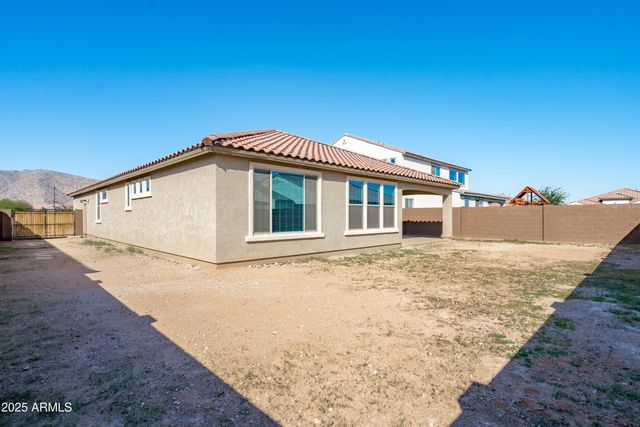 5665 N 196th Lane, Litchfield Park, AZ 85340
