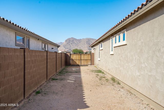 5665 N 196th Lane, Litchfield Park, AZ 85340