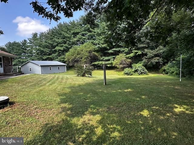1217 BARTON RD, Breezewood, PA 15533