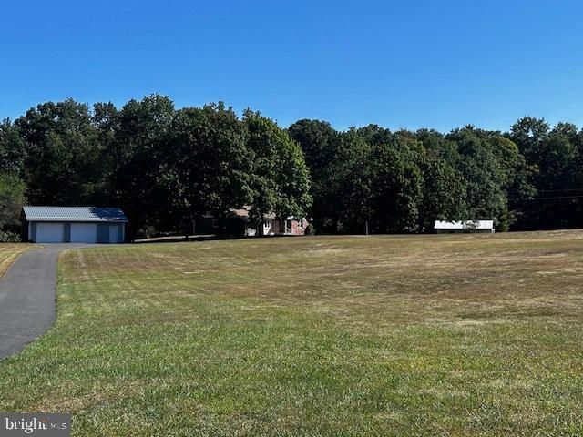 1217 BARTON RD, Breezewood, PA 15533