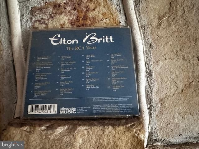 1217 BARTON RD, Breezewood, PA 15533