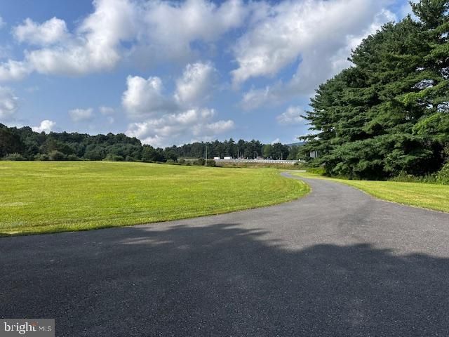 1217 BARTON RD, Breezewood, PA 15533