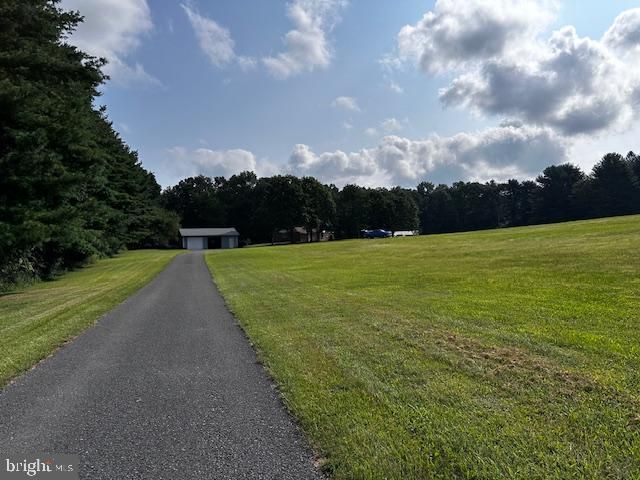 1217 BARTON RD, Breezewood, PA 15533