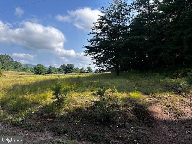 1217 BARTON RD, Breezewood, PA 15533