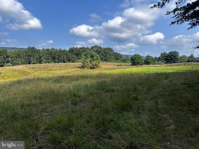 1217 BARTON RD, Breezewood, PA 15533