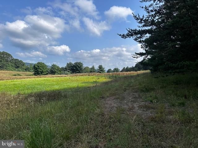 1217 BARTON RD, Breezewood, PA 15533