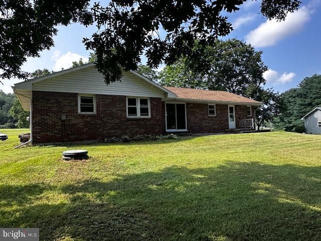 1217 BARTON RD, Breezewood, PA 15533