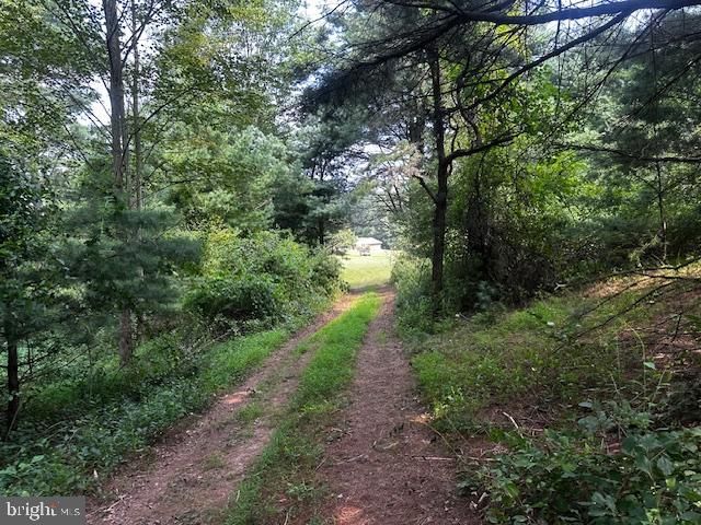 1217 BARTON RD, Breezewood, PA 15533