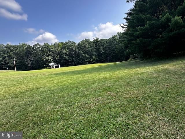 1217 BARTON RD, Breezewood, PA 15533