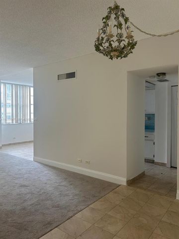 231 174th St LO-5, Sunny Isles Beach, FL 33160