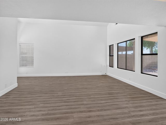 4047 W WHISPERING WIND Drive, Glendale, AZ 85310
