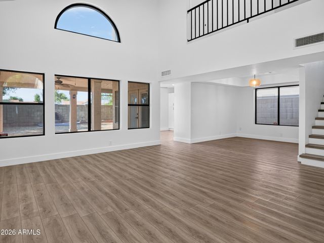 4047 W WHISPERING WIND Drive, Glendale, AZ 85310