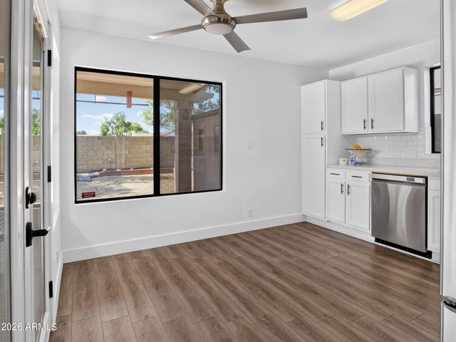 4047 W WHISPERING WIND Drive, Glendale, AZ 85310