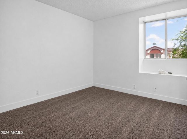 4047 W WHISPERING WIND Drive, Glendale, AZ 85310