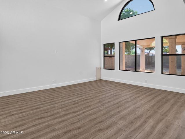 4047 W WHISPERING WIND Drive, Glendale, AZ 85310