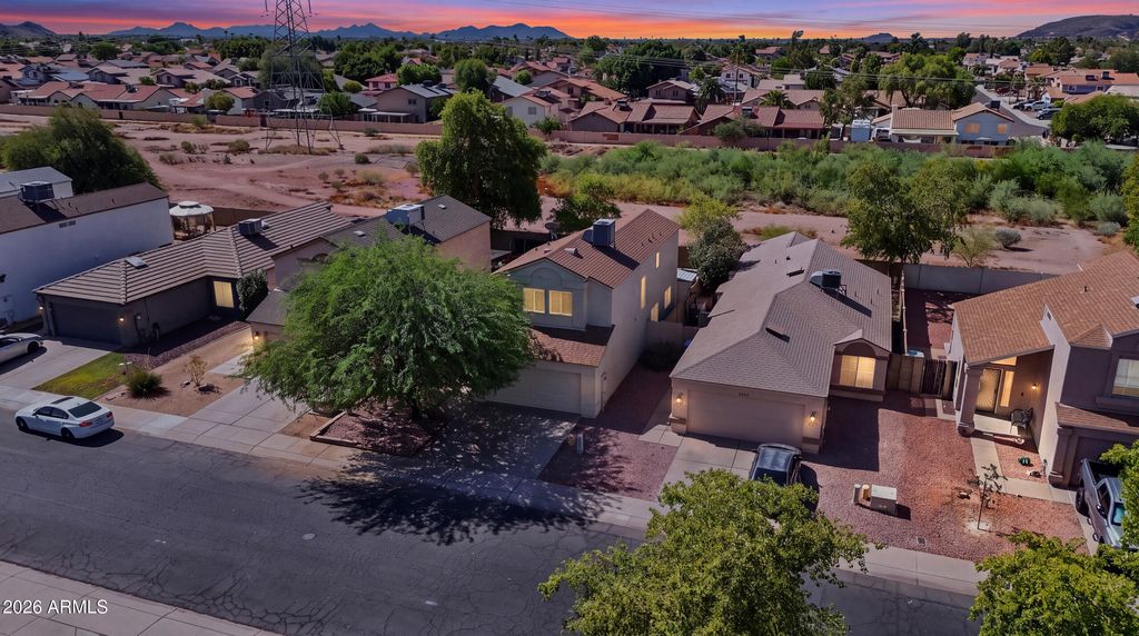4047 W WHISPERING WIND Drive, Glendale, AZ 85310 — photo 5