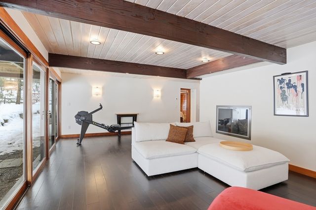 31 Aaron Way, Carlisle, MA 01741