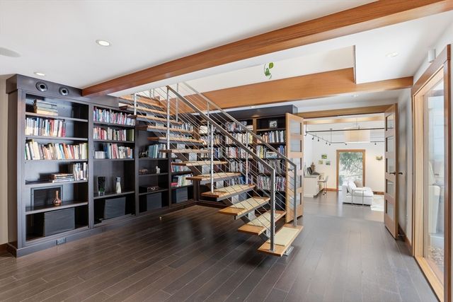 31 Aaron Way, Carlisle, MA 01741