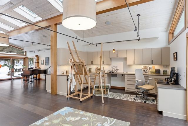 31 Aaron Way, Carlisle, MA 01741