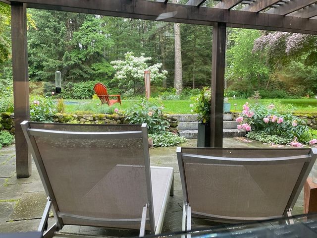 31 Aaron Way, Carlisle, MA 01741