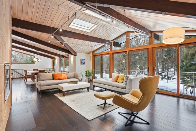 31 Aaron Way, Carlisle, MA 01741