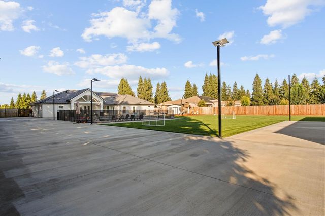 6185 Shelby St, Atwater, CA 95301