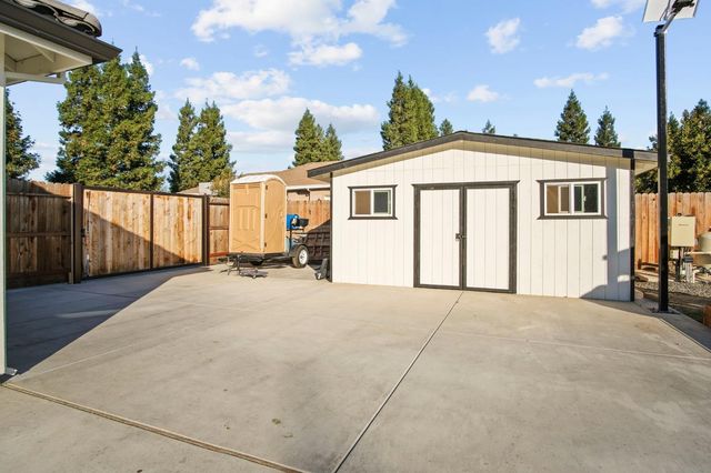 6185 Shelby St, Atwater, CA 95301