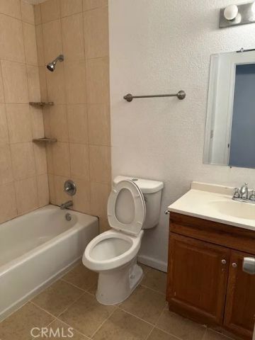 20289 Thunderbird A, Apple Valley, CA 92307