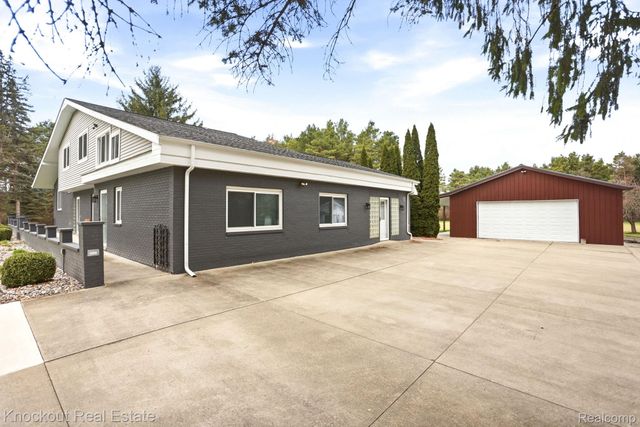 9239 Lange Road, Birch Run Township, MI 48415
