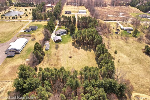 9239 Lange Road, Birch Run Township, MI 48415
