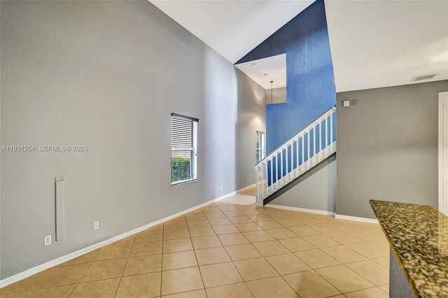 2057 SE Avon Park Dr, Port St. Lucie, FL 34952