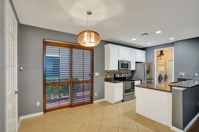 2057 SE Avon Park Dr, Port St. Lucie, FL 34952