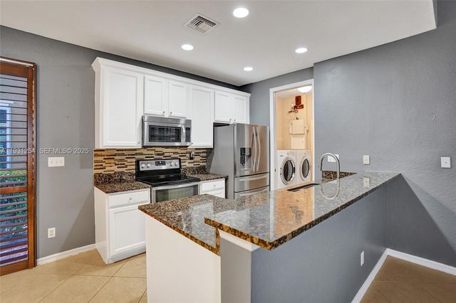 2057 SE Avon Park Dr, Port St. Lucie, FL 34952