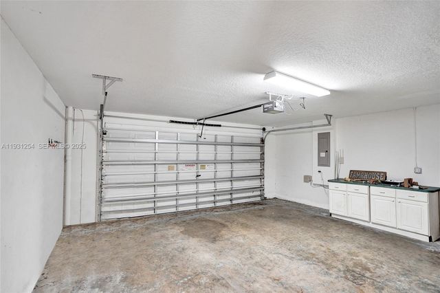 2057 SE Avon Park Dr, Port St. Lucie, FL 34952