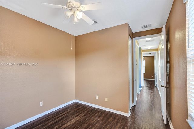 2057 SE Avon Park Dr, Port St. Lucie, FL 34952