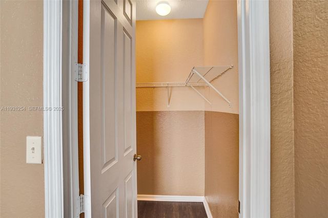 2057 SE Avon Park Dr, Port St. Lucie, FL 34952