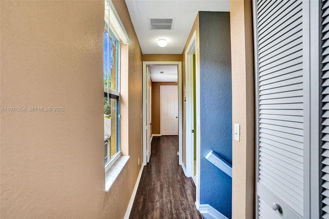 2057 SE Avon Park Dr, Port St. Lucie, FL 34952