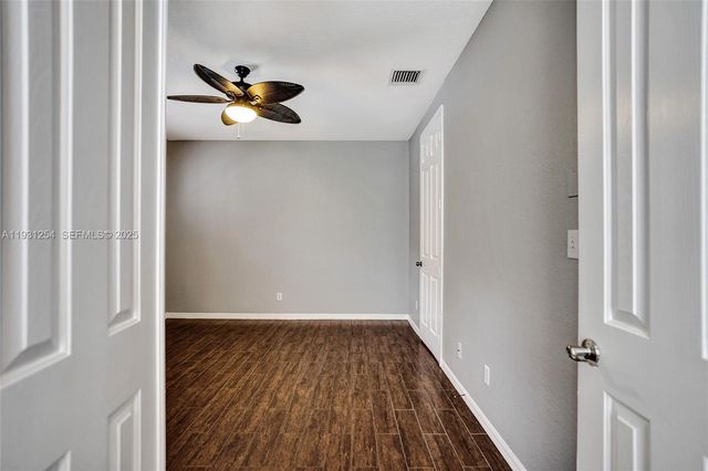 2057 SE Avon Park Dr, Port St. Lucie, FL 34952