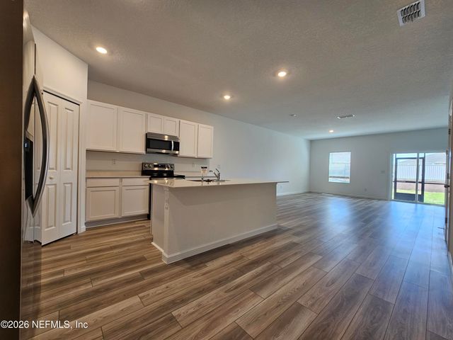 1693 GARDEN GROVE Court, Jacksonville, FL 32211