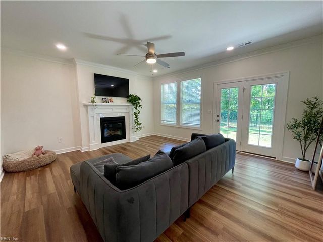 1349 Narrow WAY, Virginia Beach, VA 23451