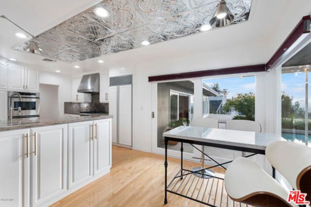 9633 Highridge Drive, Beverly Hills, CA 90210