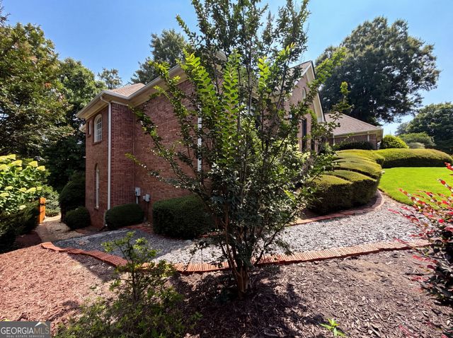 135 N Clublands Court, Johns Creek, GA 30022