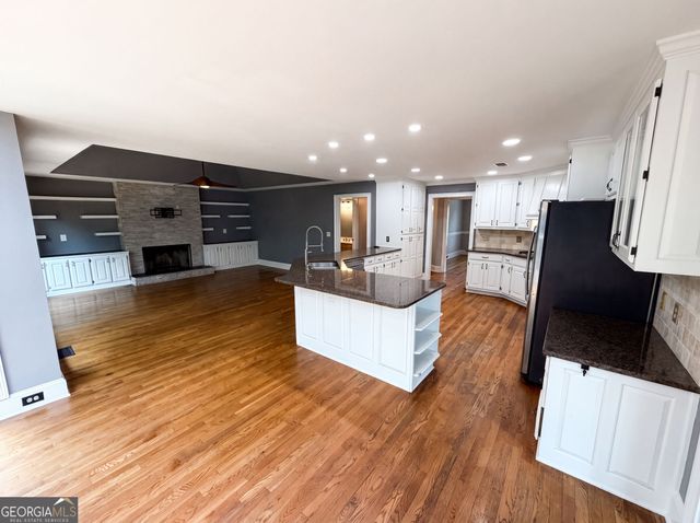 135 N Clublands Court, Johns Creek, GA 30022